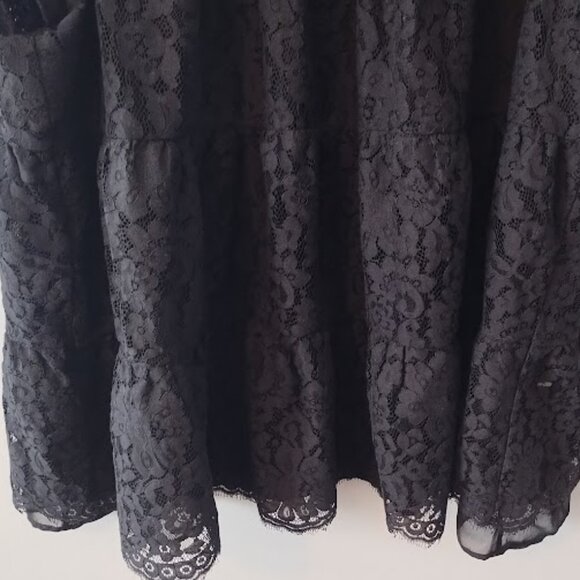Torrid Black Lace Short Sleeve Tiered Blouse size 3X Layered - Picture 6 of 12
